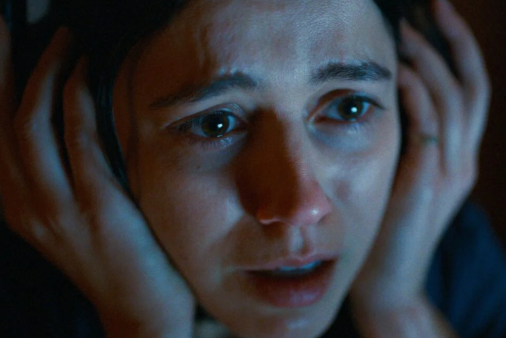 undertone resena pelicula